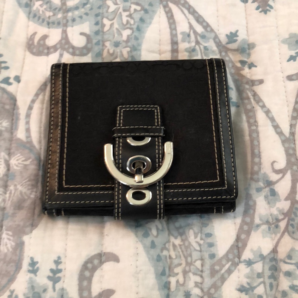 Wallet for first class not coach